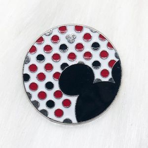 🔮 5/$25‎ Disney Mickey Red & Black Dots Pin